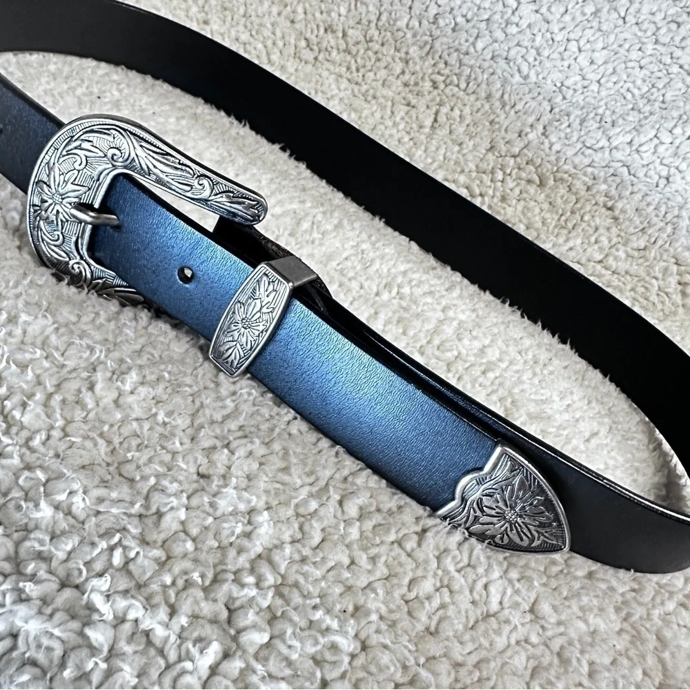 Black western Coastal Cowboy belt ornate buckle faux leather. NWOT